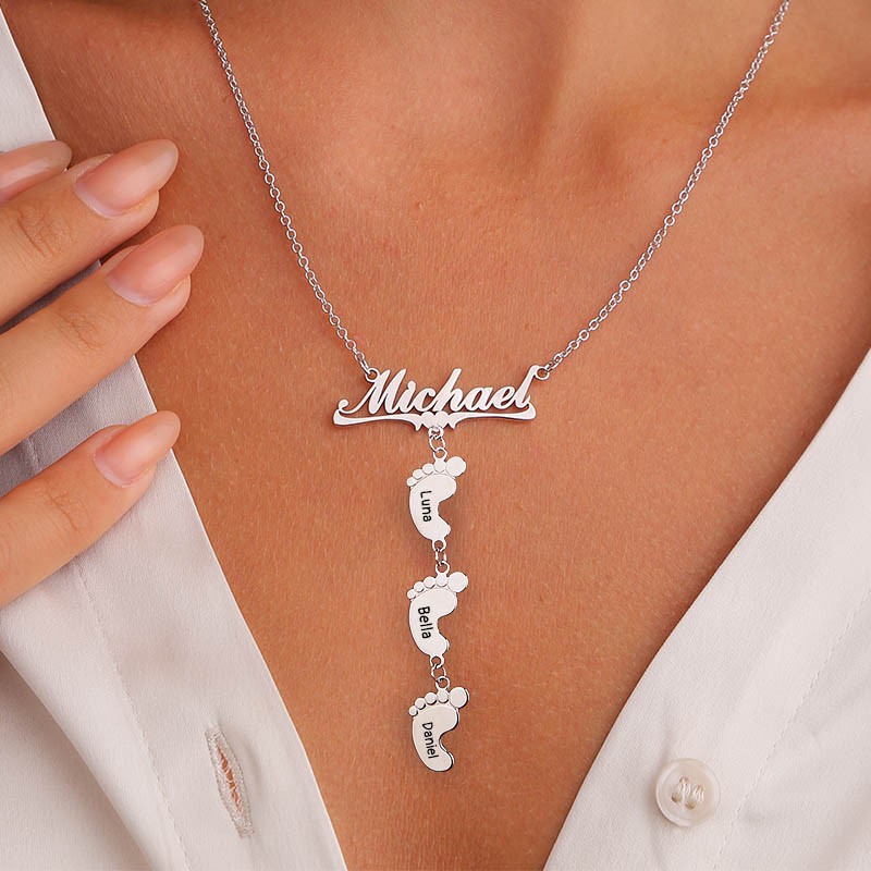 Silver Personalized Mom Name Necklace With 1-10 Baby Feet Charms