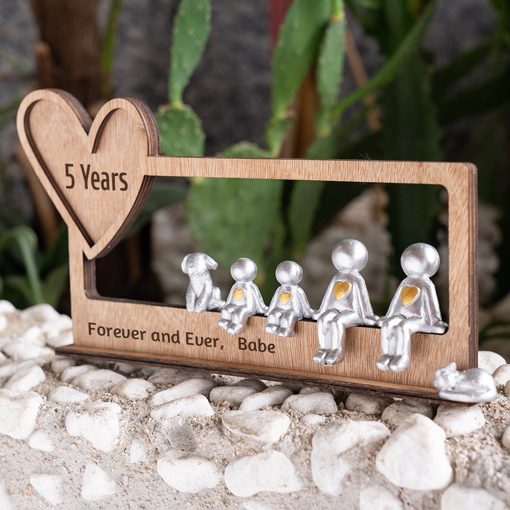 Personalized Sculpture Figurines 5th Anniversary For Christmas Day Gift