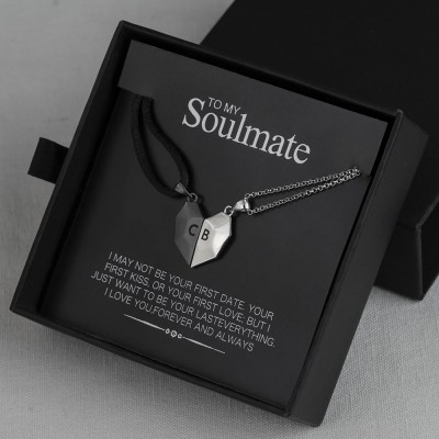 2 Pieces Personalized Magnetic Interattraction Heart-Shaped Name Necklace Valentine's Day To My Soulmate