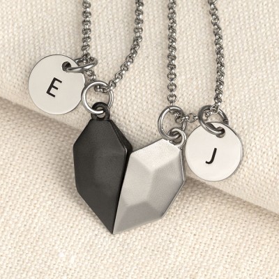 2 Pieces Personalized Magnetic Interattraction Heart-Shaped Name Necklace Valentine's Day