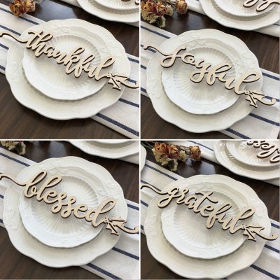 Set of 4 Thanksgiving Place Cards For Dining Table Decor Personalized Words Sign