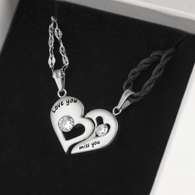 2 Pieces Personalized Couple Names Magnetic Heart Shaped Necklace Valentine's Day Gifts